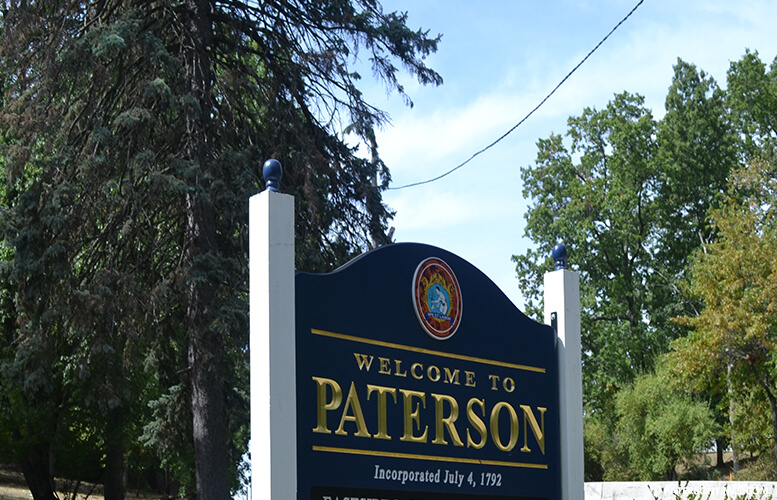 eiwit voor attribuut Sayegh spending more than $35,000 for new 'Welcome to Paterson' signs |  Paterson Times