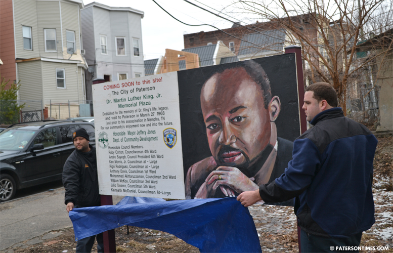 Martin-Luther King-jr-Memorial-Plaza