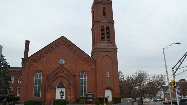 First-Presbyterian-Church-Main-Street