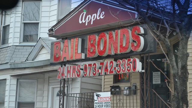 apple-bail-bond