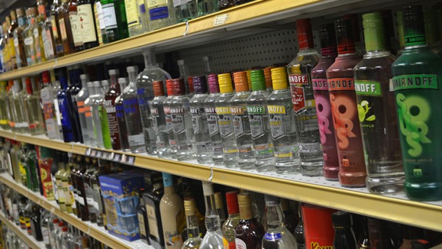 liquor-shop-shelf