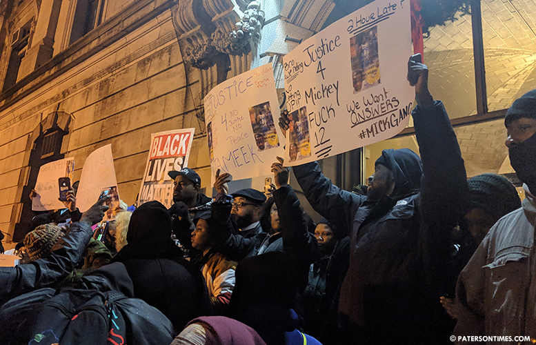 Jameek-Lowery-protest-city-hall